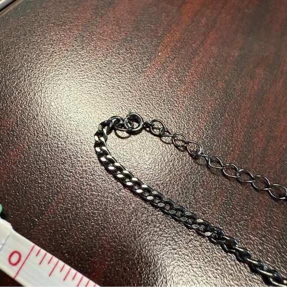 Avon long cat’s eye faceted Multi-Strand Necklace NIB vintage 2007 - Picture 4 of 8